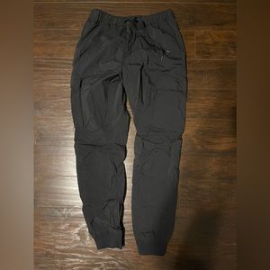 H&M Black Cargo Pants Size M